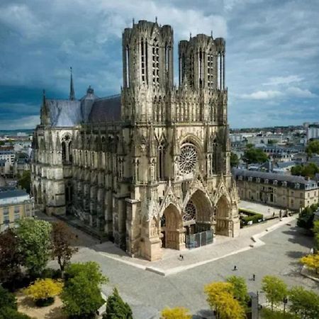 Appartement Lumineux Proche Cathedrale Реймс Екстериор снимка